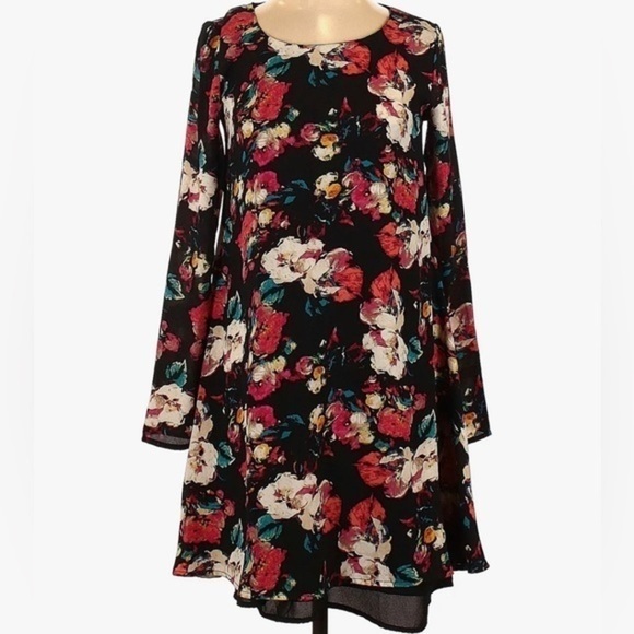Leith Dresses & Skirts - Nordstrom Leith dress Black Floral Print Long sleeve short casual